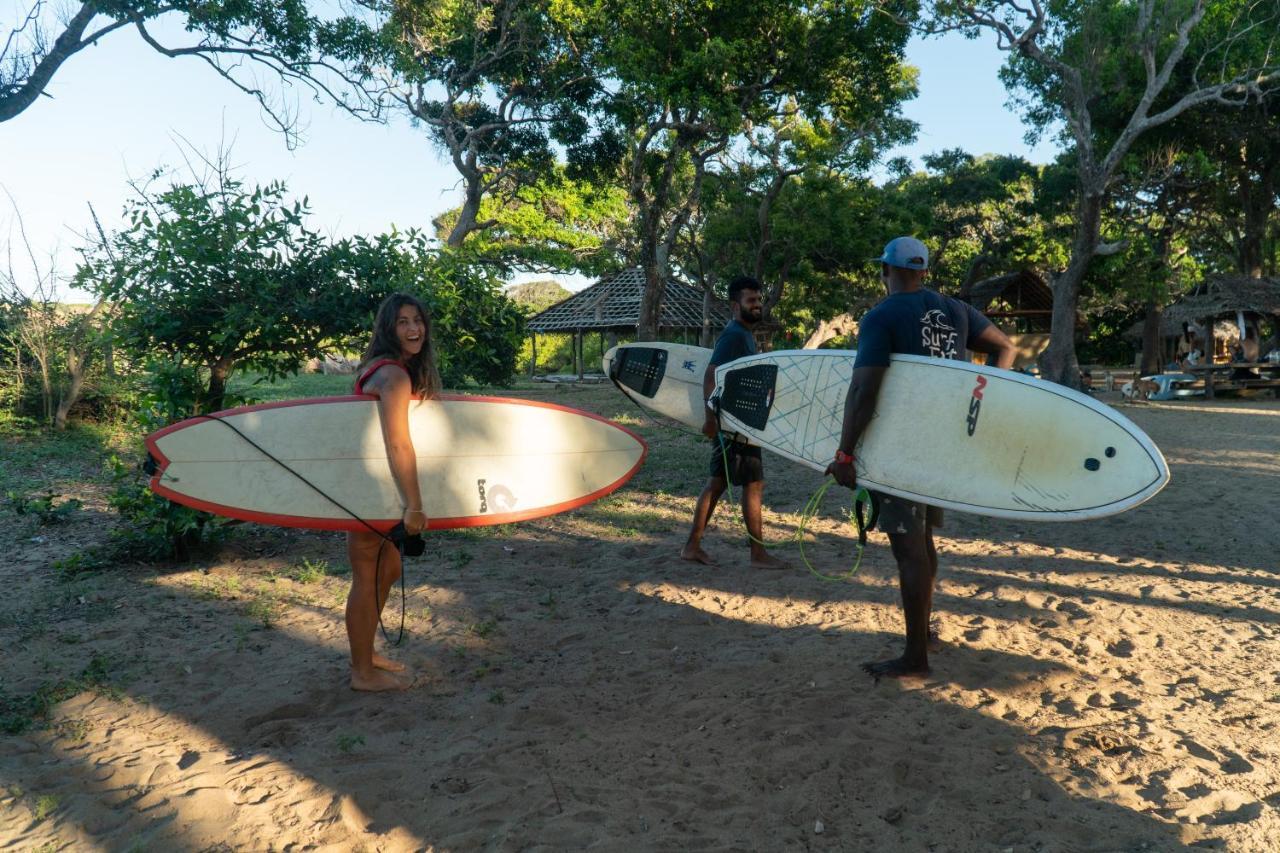 מלון Surf & Yoga ארוגם מראה חיצוני תמונה